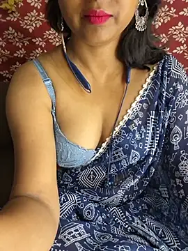Cute Jiyaa online show from July 4, 5:09 pm