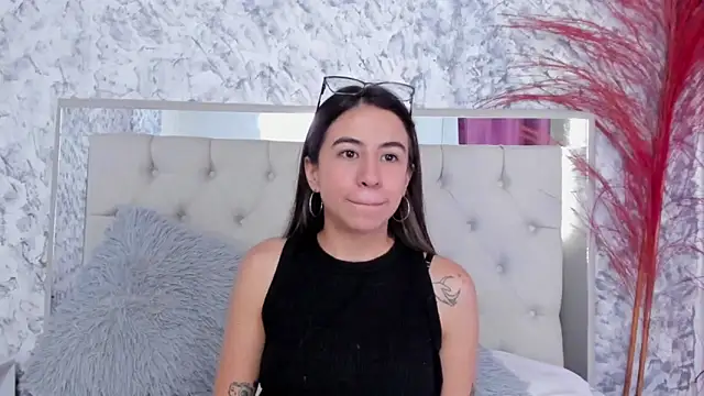 Ariana greenblat online show from November 17, 3:13 pm