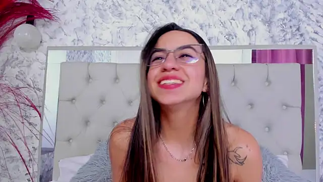 Ariana greenblat online show from December 13, 7:53 pm