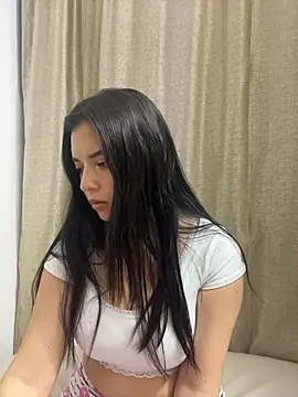 eileensophi online show from February 4, 2:14 am