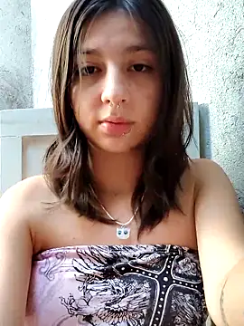 Maiden-Hot online show from February 5, 6:44 pm