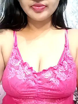 Snapshot of Sweety4u97 chatting on October 3, 4:28 am Sweety4u97 online show from October 3, 4:28 am