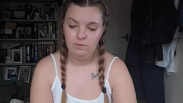 Demi WelshX online show from November 12, 12:03 pm