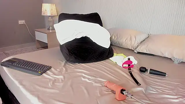 yeikafoxy online show from September 20, 12:36 pm