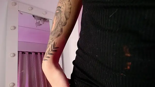 sara lopee1 online show from October 15, 11:57 am