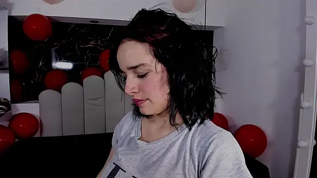 Annyrosee online show from February 11, 8:32 pm