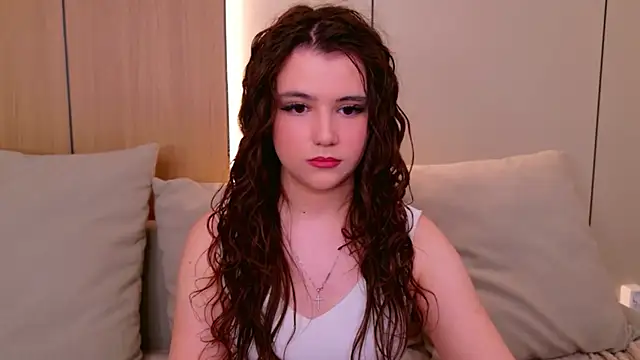 Pauline Heaven online show from April 17, 5:42 am