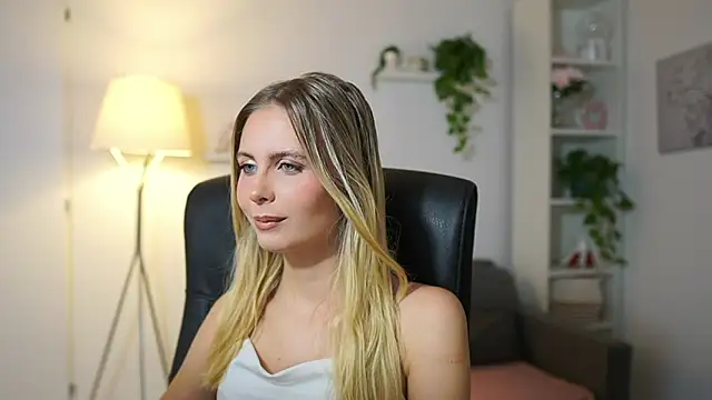 catecrago  online show from September 24, 8:24 am