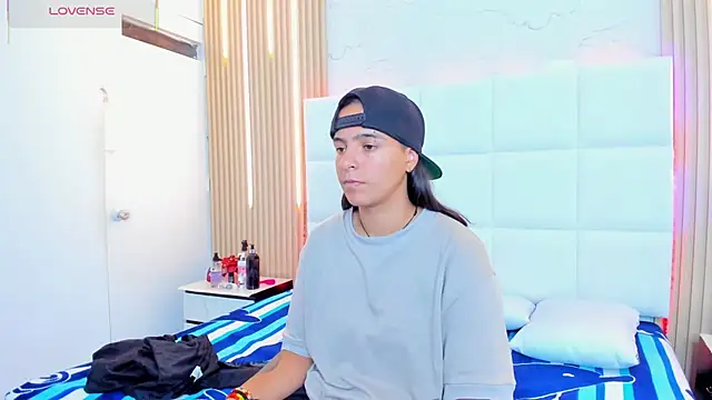 Liiam smith  online show from October 9, 6:23 pm