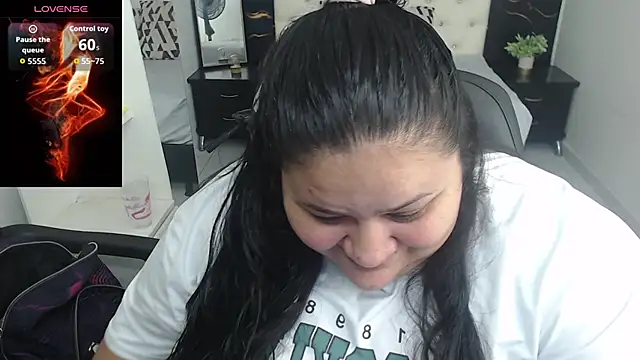 Aaliyah11 online show from November 14, 1:27 am