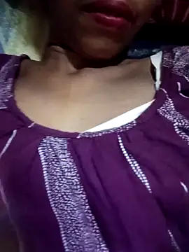 Snapshot of Miss_triha chatting on September 15, 9:00 pm Miss triha online show from September 15, 9:00 pm