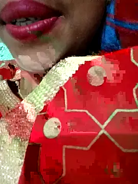 Snapshot of Miss_triha chatting on November 2, 12:03 am Miss triha online show from November 2, 12:03 am