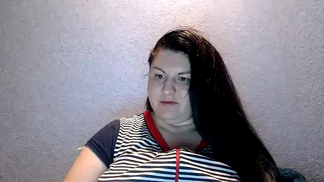 KiraSwee online show from November 28, 7:17 pm