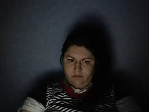 Snapshot of KiraSwee chatting on October 19, 6:21 pm KiraSwee online show from October 19, 6:21 pm