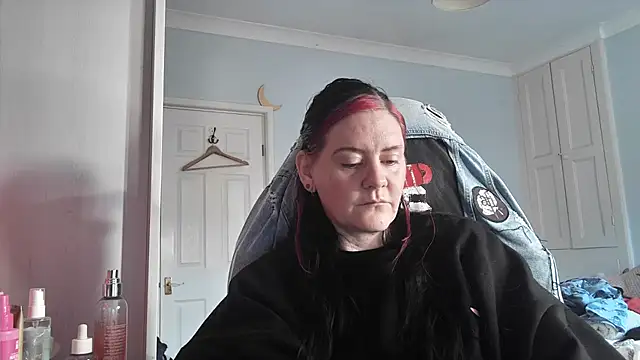 AureliaXOX online show from October 28, 2:01 pm