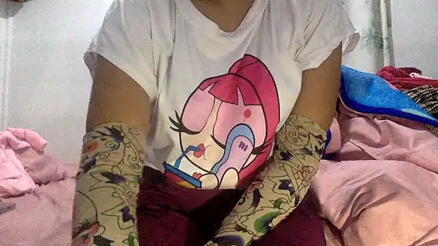 sharonlopez9611 online show from September 20, 3:38 am