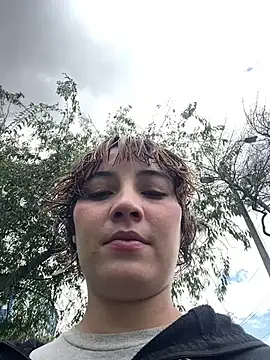 Maggie Geller online show from February 5, 5:38 pm