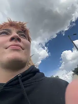 Maggie Geller online show from November 7, 7:19 pm