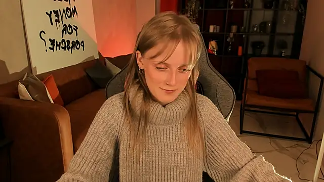 KiraMontoya online show from September 26, 6:05 pm