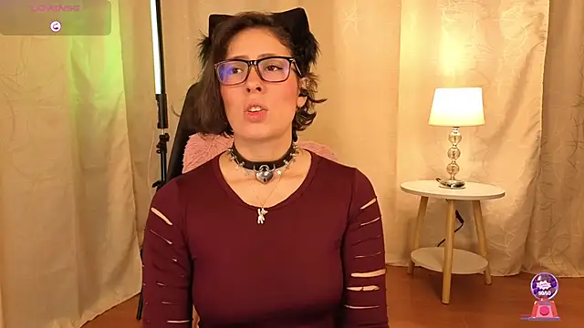 Snapshot of sophia_dumont chatting on October 2, 12:48 am sophia dumont online show from October 2, 12:48 am