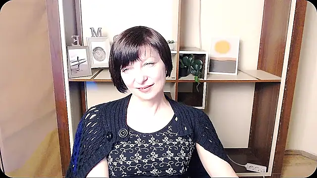  AngeliaFlow  online show from April 8, 8:27 am