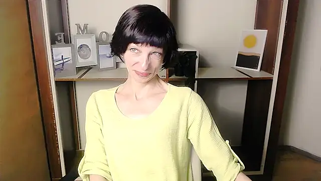  AngeliaFlow  online show from September 13, 7:05 am