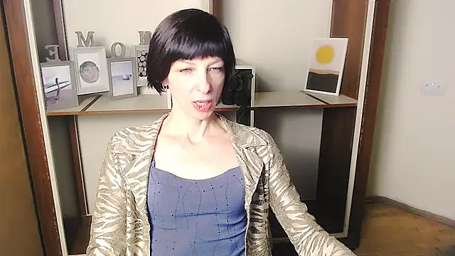  AngeliaFlow  online show from September 17, 7:06 am