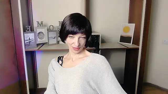  AngeliaFlow  online show from September 24, 6:56 am