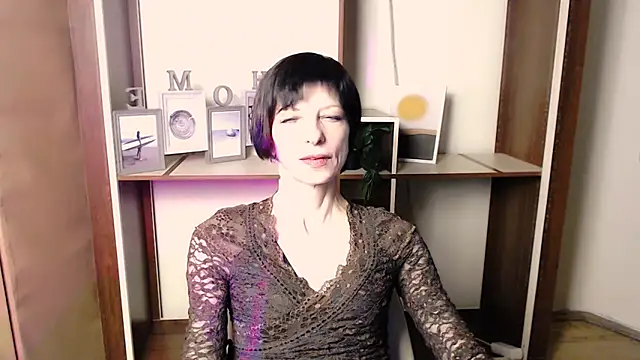  AngeliaFlow  online show from November 29, 12:42 pm