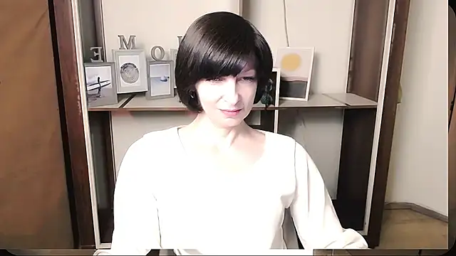  AngeliaFlow  online show from May 30, 7:28 am