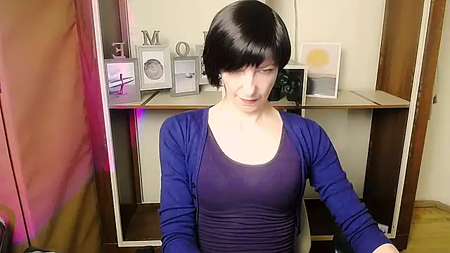  AngeliaFlow  online show from January 13, 11:14 am