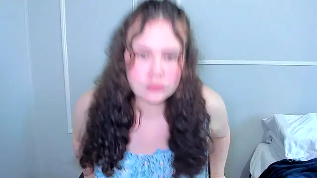  leana  online show from June 8, 5:03 pm