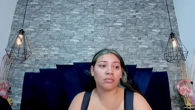 Sophia Brunett online show from March 17, 12:09 pm