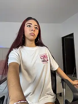 Mirandaa Rogers online show from February 2, 7:13 pm