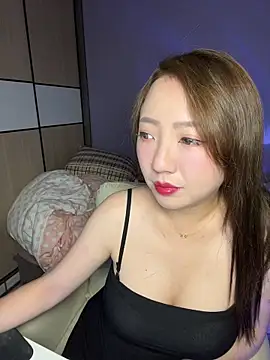 Hannababy  online show from June 4, 2:10 pm