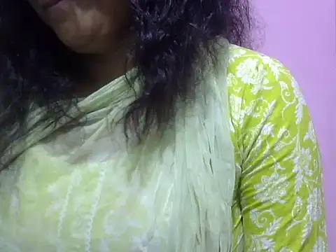 Your cutiepie  online show from April 26, 5:43 pm