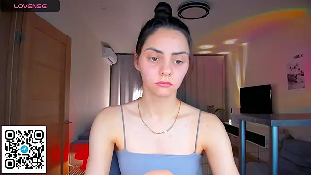 EmiliaZen online show from February 26, 7:24 pm