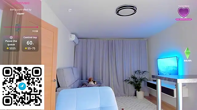 EmiliaZen online show from October 25, 8:26 pm