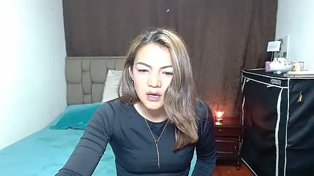 Snapshot of PenelopeMist chatting on October 11, 3:11 am PenelopeMist online show from October 11, 3:11 am