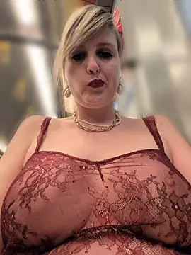 Sexybiene969 online show from April 8, 4:20 pm