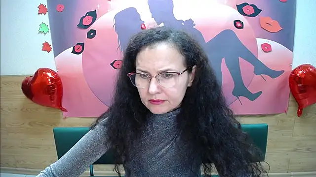Snapshot of Miroslava_Happi chatting on October 17, 5:43 am Miroslava Happi online show from October 17, 5:43 am