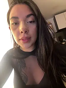 Snapshot of KarolVega- chatting on October 23, 5:08 pm KarolVega- online show from October 23, 5:08 pm