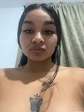 Lynda Bonnie online show from December 14, 3:01 am