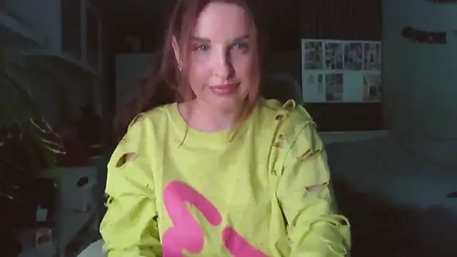 MollyBer online show from April 18, 7:07 pm