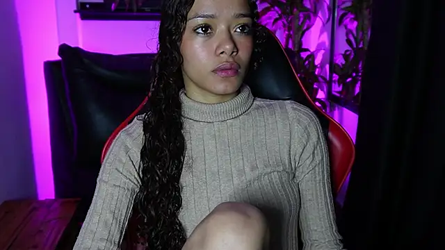 sara sharma  online show from December 5, 2:40 pm