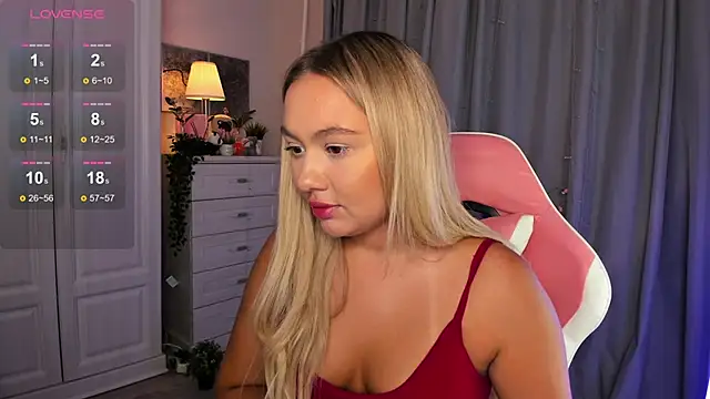 Snapshot of _Loneve__ chatting on October 9, 3:49 pm  Loneve   online show from October 9, 3:49 pm