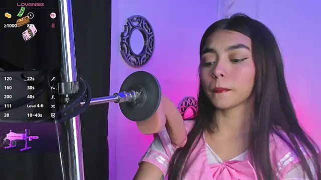 lanna brunette online show from December 18, 1:16 pm