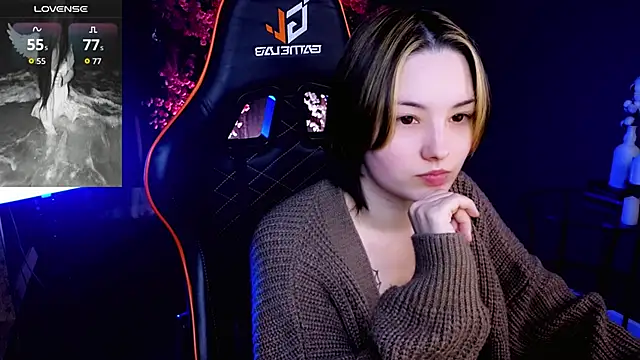 Akemi Sora  online show from January 14, 4:01 pm