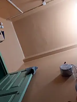 Snapshot of Lizza_boudi chatting on October 12, 2:25 am Lizza boudi online show from October 12, 2:25 am