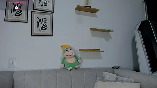 sarita bigbooty  online show from October 18, 3:53 am